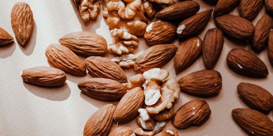 روش های نگهداری آجیل